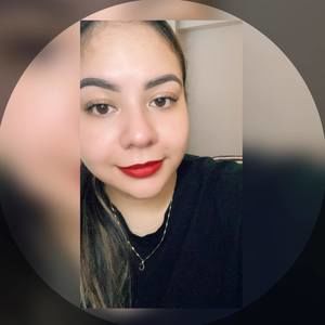 Meet your Posher, Daniela